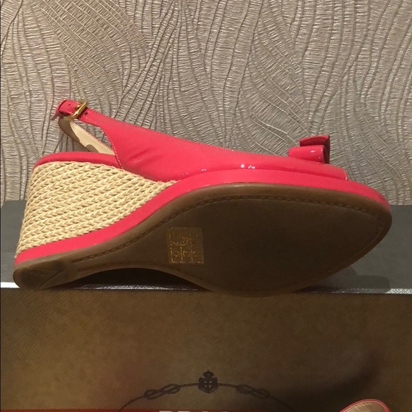 Prada  Wedges with Prada logo in fuchsia color - Picture 4 of 6